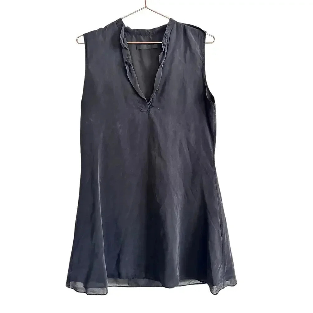 Jenni Kayne Black 100% Silk tank top blouse Size Medium